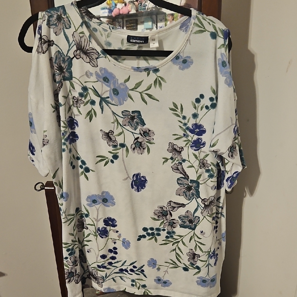 Floral Print Women's Top - White and Blue - Picture 1 of 5